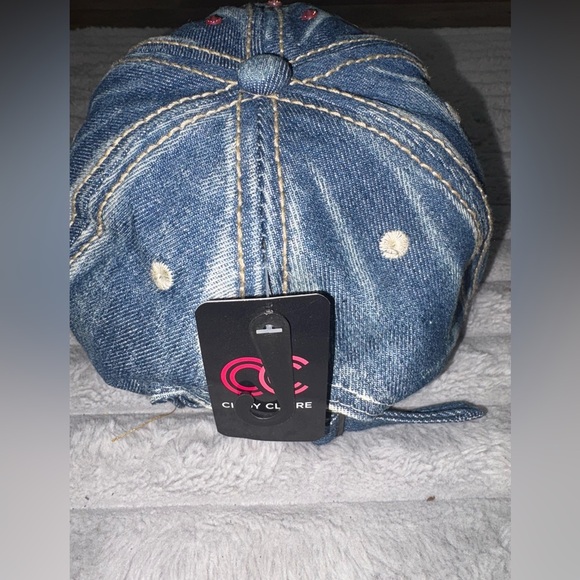 ✨Bedazzled NYC Denim Baseball Cap – By Cindy Claire✨ - Picture 5 of 6